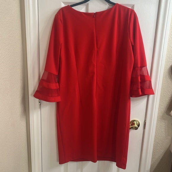 Red Dress by Sandra Darren size 14 - Picture 4 of 4